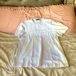 Was stored in a storage for 2 years and got stained .